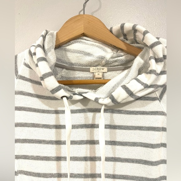 J. Crew sweatshirt white and gray stripes hoodie size XS runs large se measu… - Picture 2 of 4